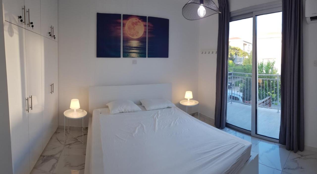 Eros Maisonette In Latchi Area Just 700 Meters Or One-Minute Drive From Polis Municipal Beach Bagian luar foto